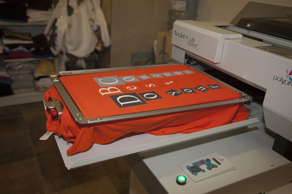 Teniski kak se pravqt - dobavqne na ostanaliq cvqt